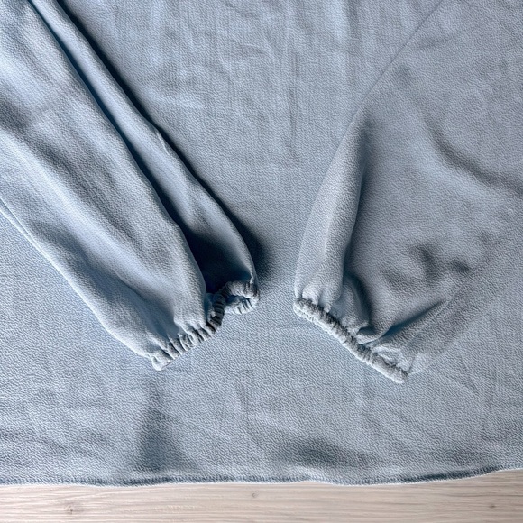 MICHAEL KORS cold shoulder ruffle long sleeve blouse size M - Picture 6 of 16